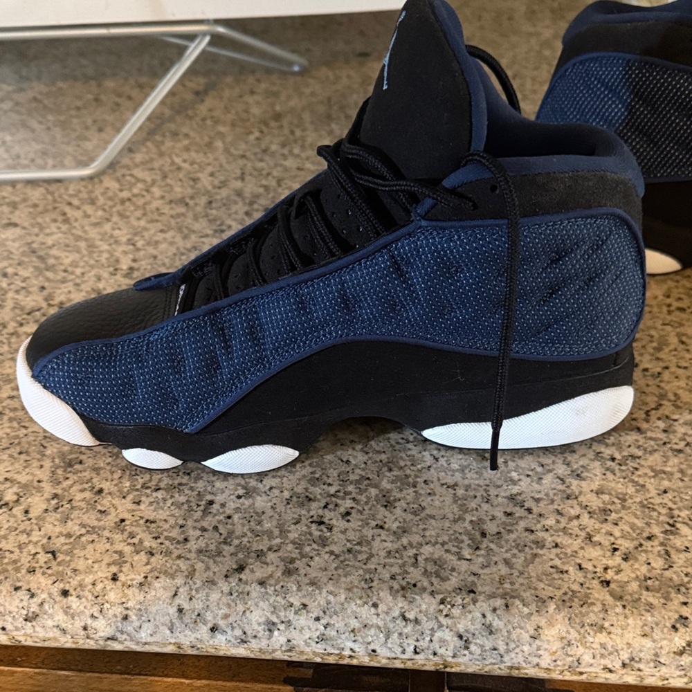 Jordan Athletic Shoes in Black and Blue - Picture 8 of 9